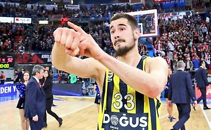 Τα βρήκε ο Σενγκέλια με τον Κάλινιτς (pic)