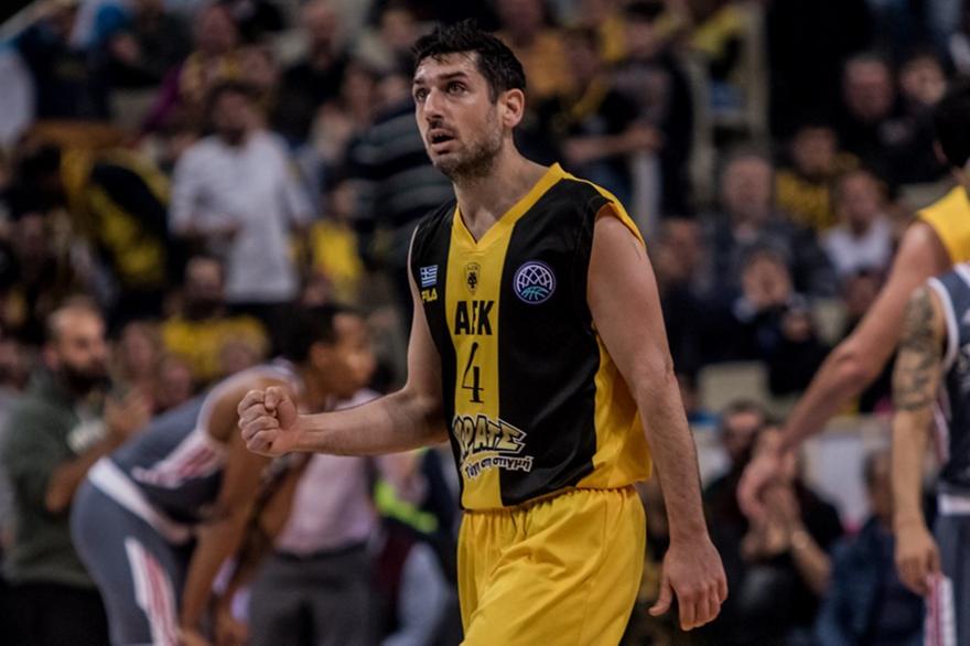 Δεν ξέχασε τον Ξανθόπουλο η ΑΕΚ