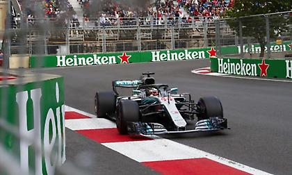 Πρώτη νίκη και κορυφή για τον Χάμιλτον!