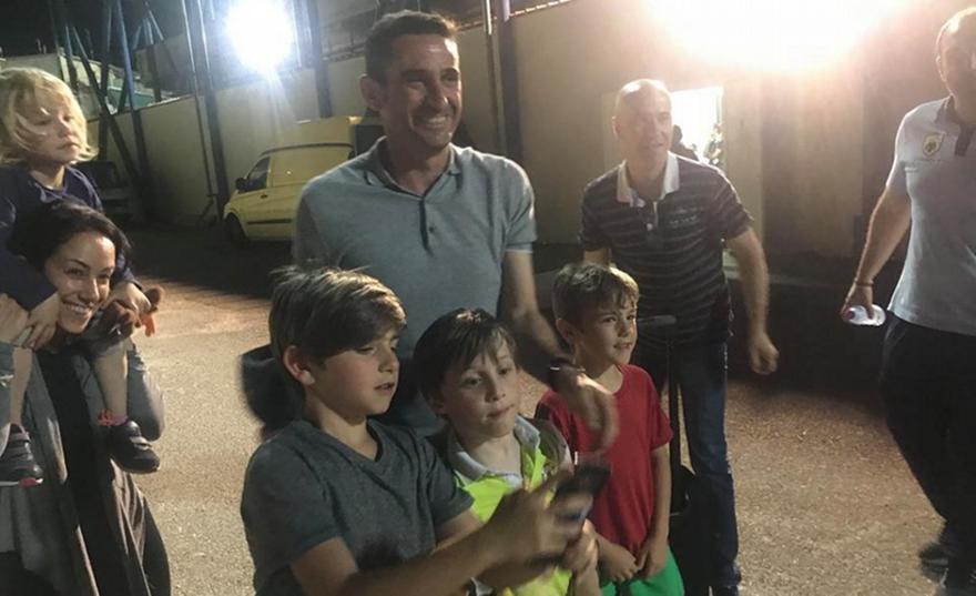 Νέα αποθέωση και συνθήματα για ντάμπλ στους παίκτες της ΑΕΚ