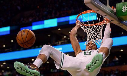 Η βραδιά που ο Τέιτουμ «έπιασε» τον Μπερντ (video)