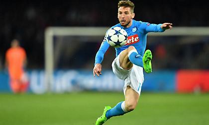 Μάντσεστερ Γιουνάιτεντ και Άρσεναλ… λιγουρεύονται τον Μέρτενς!