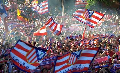 Ο κόσμος «έφτιαξε» τους παίκτες της Ατλέτικο (video)