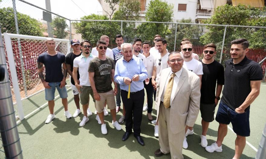 Το ξεχωριστό «γηπεδάκι» της ΑΕΚ στο Πρότυπο Εθνικό Νηπιοτροφείο (pics)