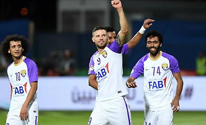 Σκόραρε και σήκωσε και το Κύπελλο ο Μπεργκ! (video)