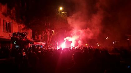 Ατελείωτο γλέντι στη Μασσαλία για την παρέα του Μήτρογλου (videos)