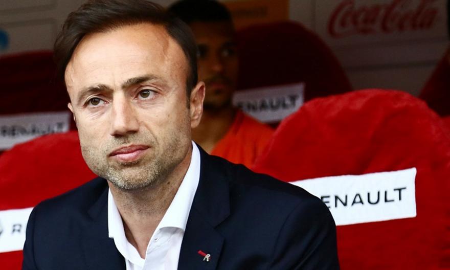 Κόντης: «Να αναδιοργανωθούμε, να σκύψουμε το κεφάλι και να δουλέψουμε σκληρά»