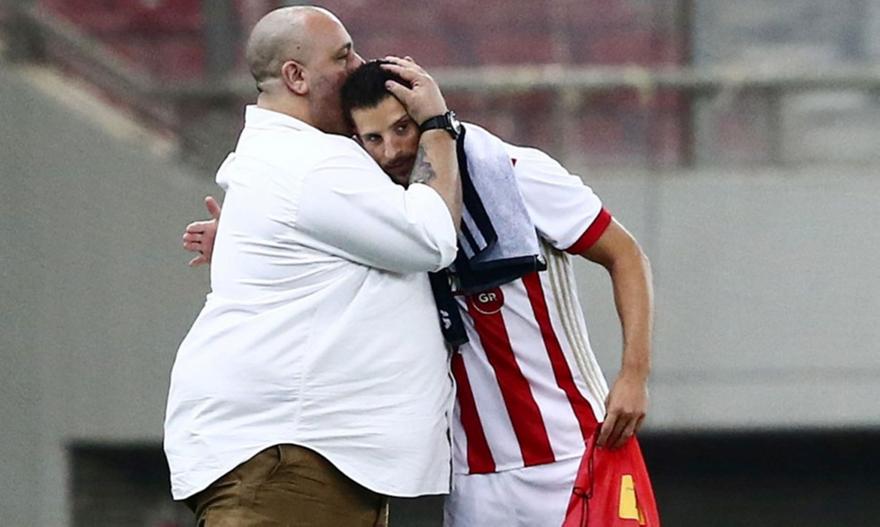 Καραπαπάς: «Με τα χρήματα που ζητάει η Έβερτον, δεν υπάρχει πιθανότητα να μείνει ο Μιραλάς»