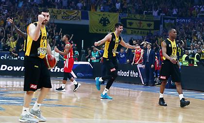 Οι Έλληνες οδηγούν την ΑΕΚ στο νέο 1968