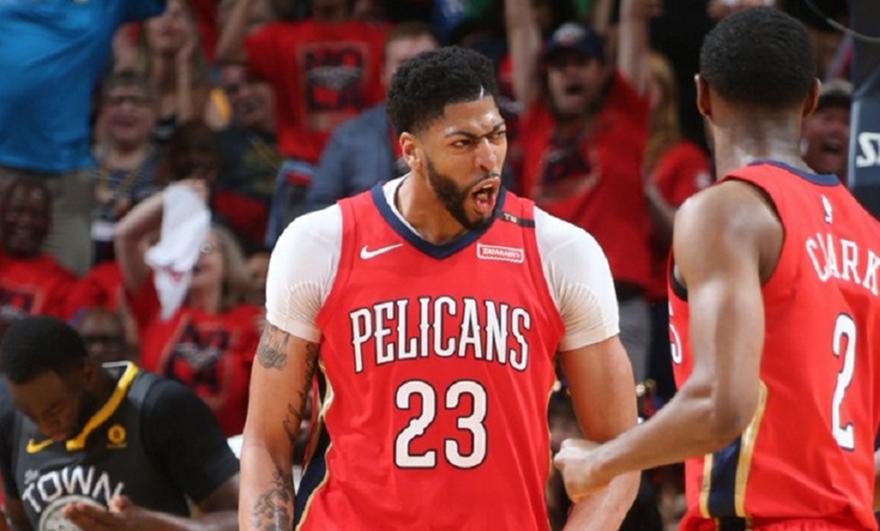 Βροντερό «παρών» από Πέλικανς