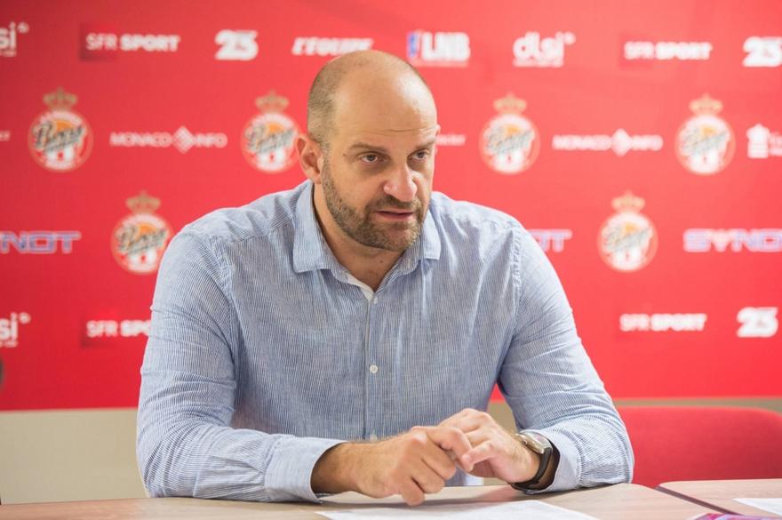 Μίτροβιτς: «Φαβορί η ΑΕΚ, αλλά πρέπει να το δείξει στο γήπεδο»