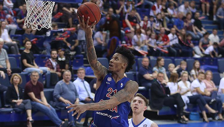 Κατοστάρα η ΤΣΣΚΑ στη Ζενίτ, ήττα για την αποδεκατισμένη Χίμκι