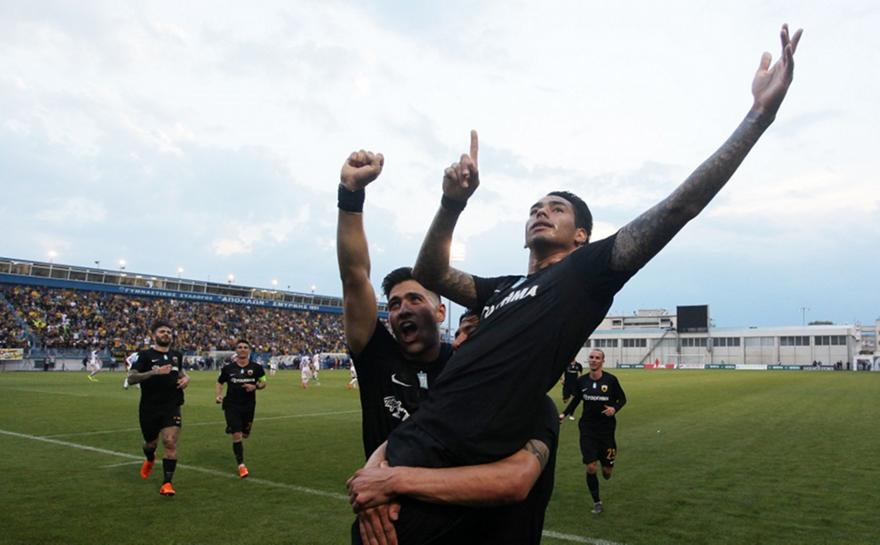 Τρέλα Μπακασέτα πάνω στο πούλμαν (video)