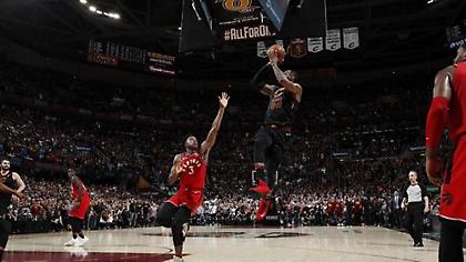 Λεμπρόν: «Μην το δοκιμάσετε σπίτι»