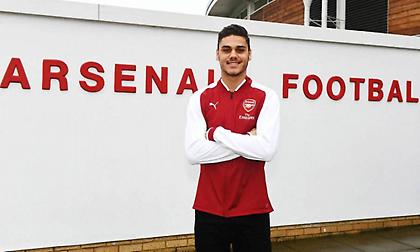 «Χωρίς τη γνώμη Βενγκέρ η μεταγραφή Μαυροπάνου»