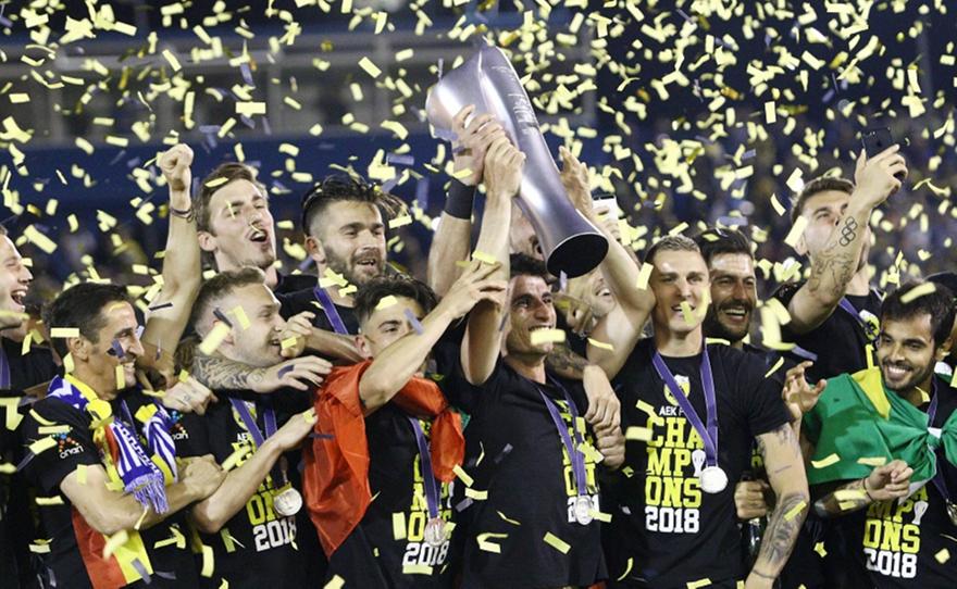 Στην τροπαιοθήκη της ΑΕΚ η κούπα του πρωταθλήματος (pics)