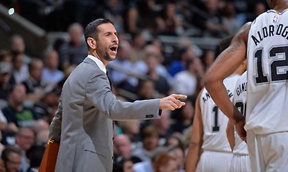 Προσλαμβάνουν τον βοηθό του Πόποβιτς οι Χόρνετς!