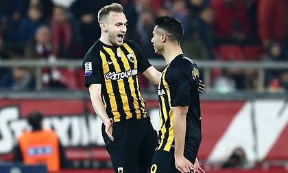 Τους παίρνει «Γιακουμάκη» και τους κάνει «Μπακάκη»