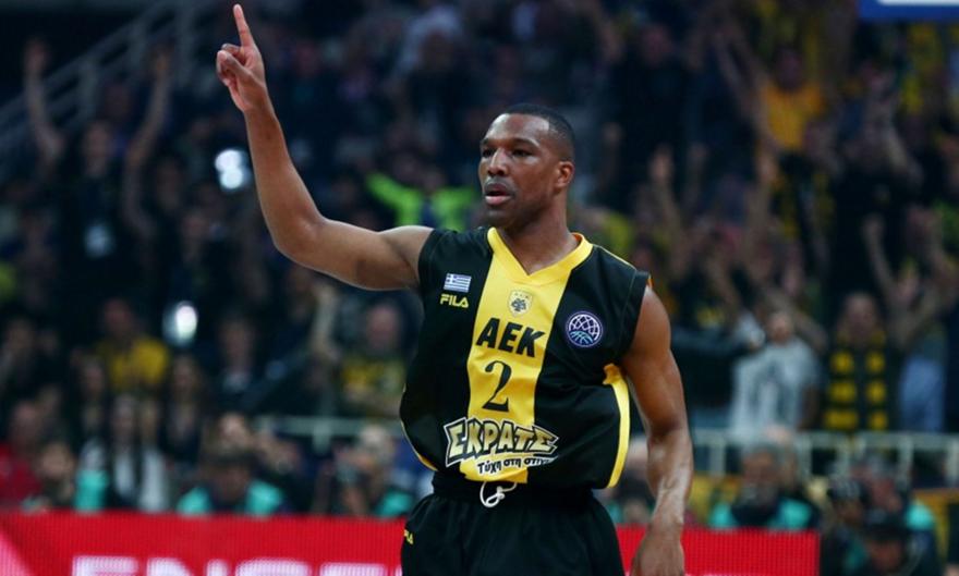 Γκριν στο sport-fm.gr: «Κορυφαία στιγμή στην καριέρα μου αυτός ο τίτλος»