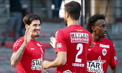 Αντέχει στην κορυφή η Λόκερεν