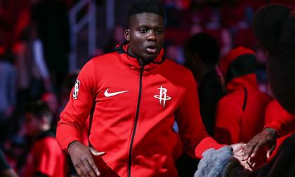 Πρόθυμοι να τα… σπρώξουν για Καπελά οι Σανς!