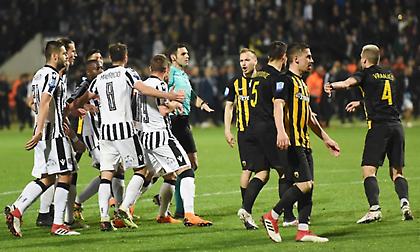 Άσε με να είμαι ΠΑΟΚ κι εμένα να είμαι ΑΕΚ...