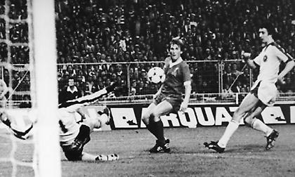 Το πλασέ που ανέβασε στο θρόνο τον Νταλγκλίς!