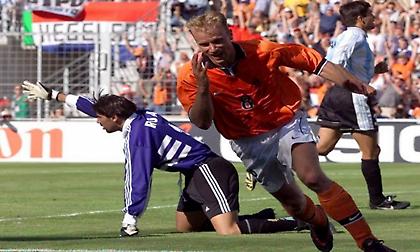 Η αεροφοβία του Ντένις Μπέργκαμπ προκλήθηκε από την πιο κρύα φάρσα όλων των εποχών