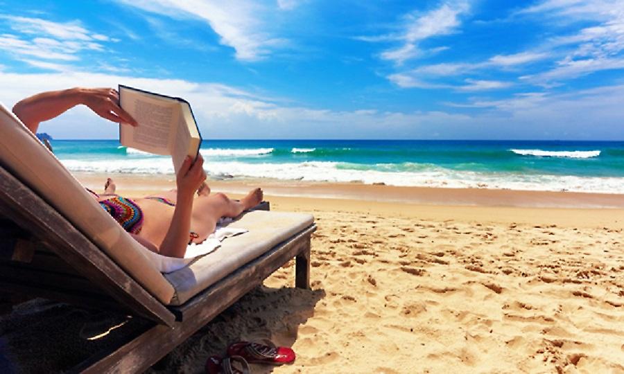 Πέντε μυθιστορήματα που θα βλέπεις παντού φέτος το καλοκαίρι