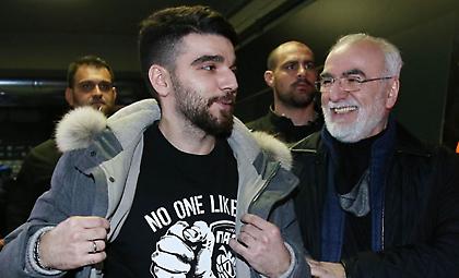 Έρχεται Αθήνα ο Γιώργος Σαββίδης (vids)