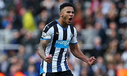 Θέλει Λασέλς η Έβερτον και... τα σκάει!