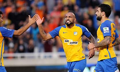 Σήκωσε το έκτο σερί πρωτάθλημα ο ΑΠΟΕΛ!