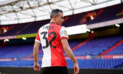 Ανανέωσε με την Φέγενορντ ο Φαν Πέρσι