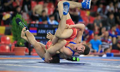 Πέμπτος ο Μαρτίδης, δύο Έλληνες στα ρεπεσάζ