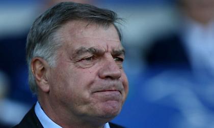 Τέλος ο Άλαρνταϊς από Έβερτον