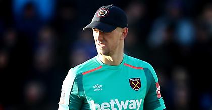 Διπλό ενδιαφέρον για Χαρτ