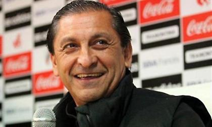 Επιλέγει Ντίας η Αλ Αχλί