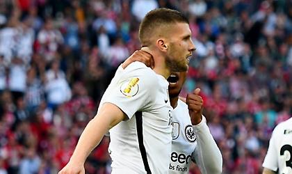 «Ξέρανε» την Μπάγερν η Άιντραχτ! (video)