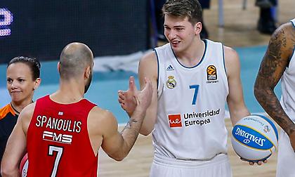 Ντόντσιτς: «Όταν ήμουν μικρός έβλεπα τον Σπανούλη να σηκώνει τρόπαια και δεν περίμενα να φτάσω εδώ»