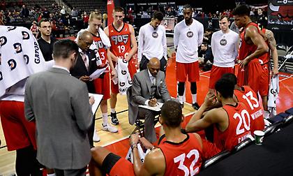 Εξετάζουν και τον προπονητή της… θυγατρικής τους οι Ράπτορς