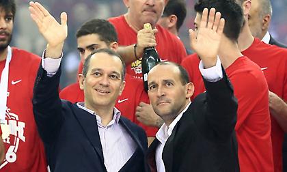 Πίσω από τις λέξεις των Αγγελόπουλων