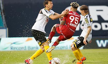 Προκρίθηκε και περιμένει Γκενκ η Βάρεγκεμ