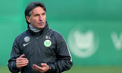 Παραμένει στη Βόλφσμπουργκ ο Λαμπαντία