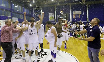 Χολαργός σε Απόλλωνα: «Περιμέναμε ότι θα σας είχε προστατέψει ο συντοπίτης σας, κ. Τσαγκρώνης»