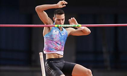 Δυνατό ξεκίνημα για Φιλιππίδη