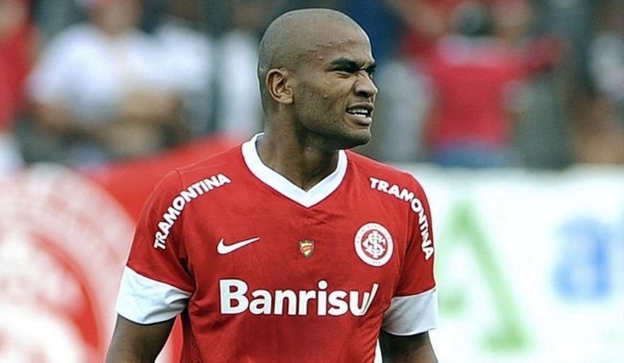 Νικολακόπουλος: «Τι λέει ο πρόεδρος της Ιντερνασιονάλ για Μολέντο»