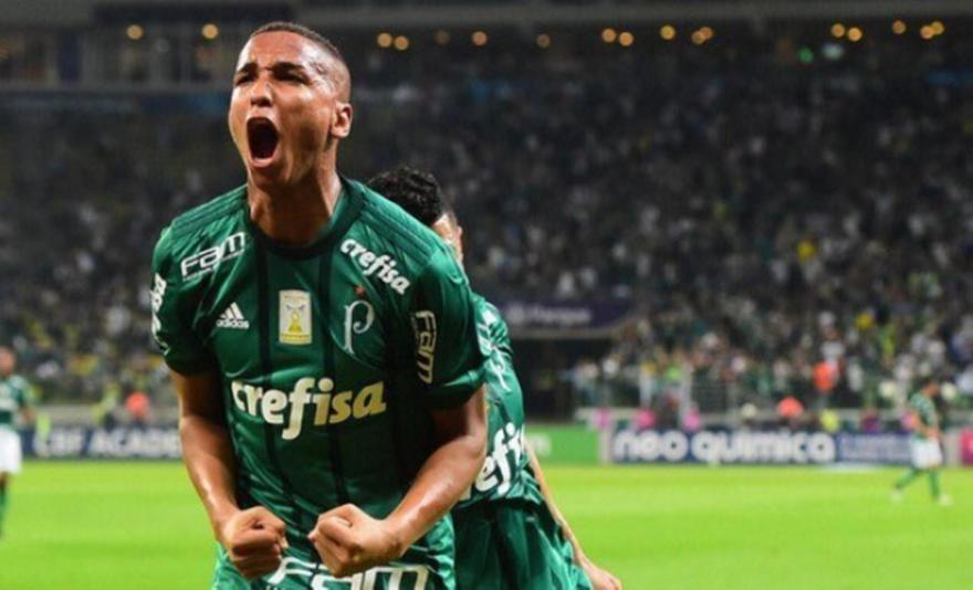 «Θέλει δανεικό τον Ντέιβερσον ο Ολυμπιακός»