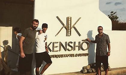 Στη Μύκονο με την… Καρλάκη, Ζέκα και Κουτρουμπής! (pic)