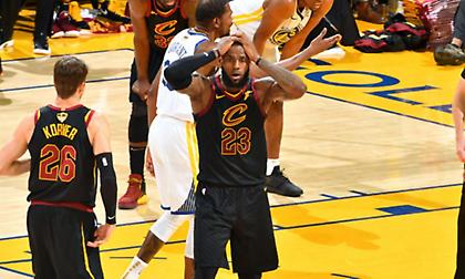 Λεμπρόν:«Μια από τις πιο σκληρές ήττες της καριέρας μου»