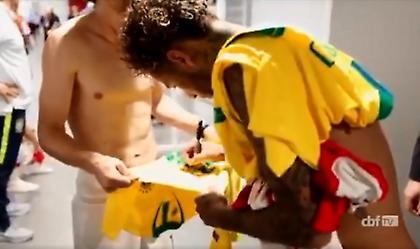 Νεϊμάρ και Μόντριτς υπέγραψαν και αντάλλαξαν φανέλες! (video)